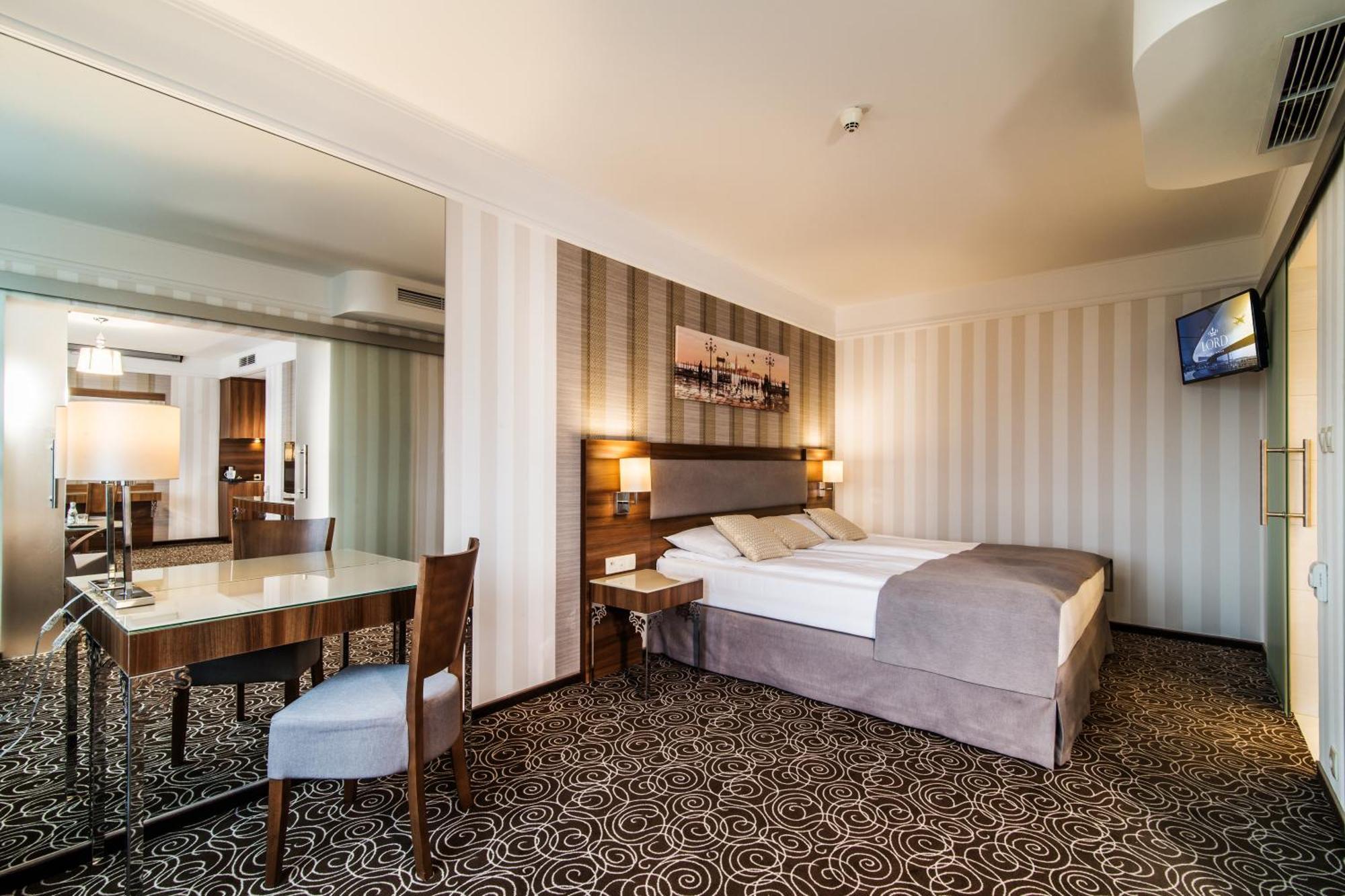 Lord - Airport 4* Warszawa
